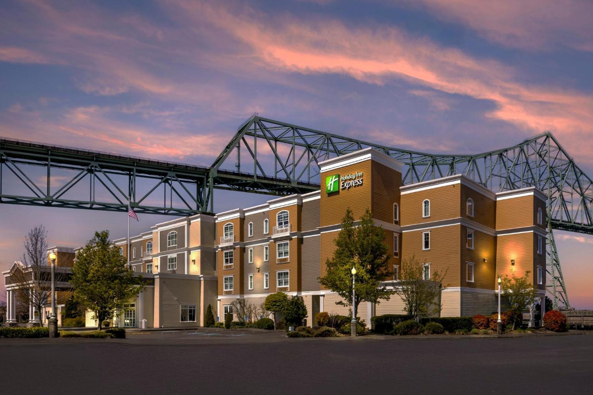 Holiday Inn Express Hotel & Suites Astoria By Ihg Exteriér fotografie